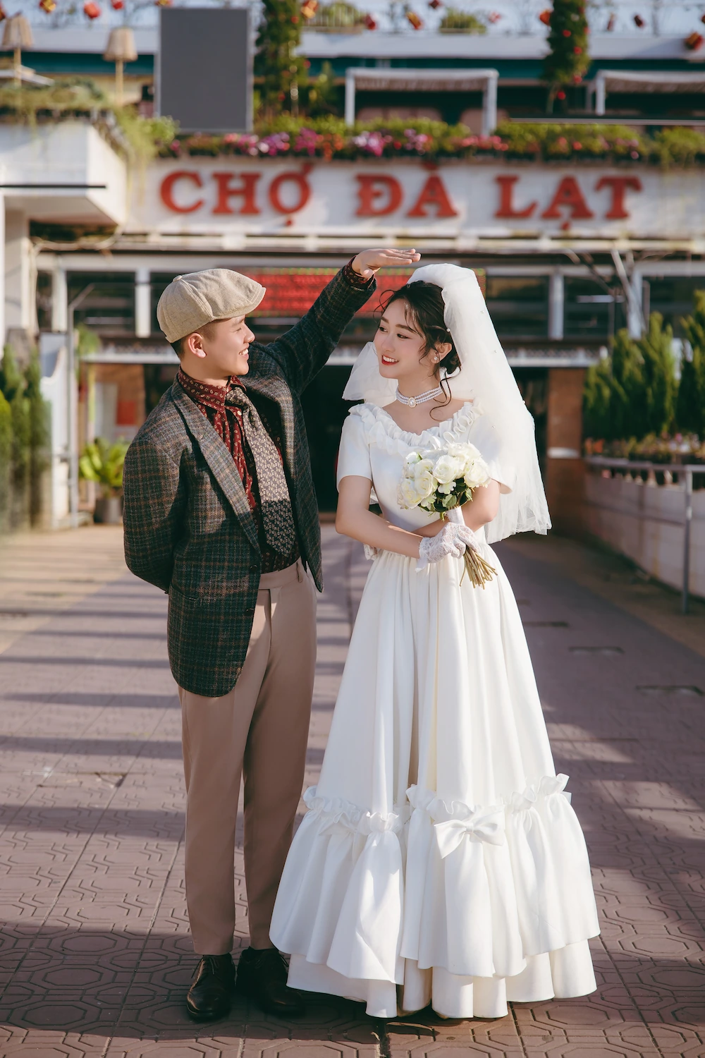 Gia Đình Trọng Anh & Vũ Thùy tại lễ đường